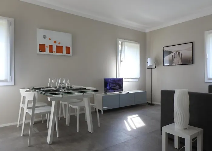 Antica Cascina - Feriehus Corgeno