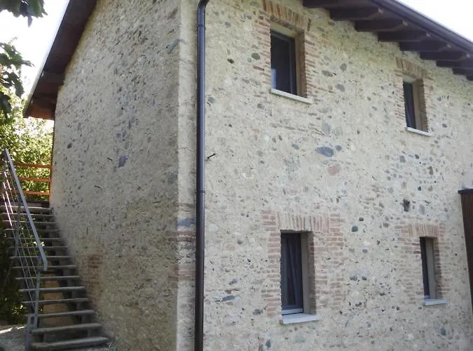 Feriehus Antica Cascina - Corgeno